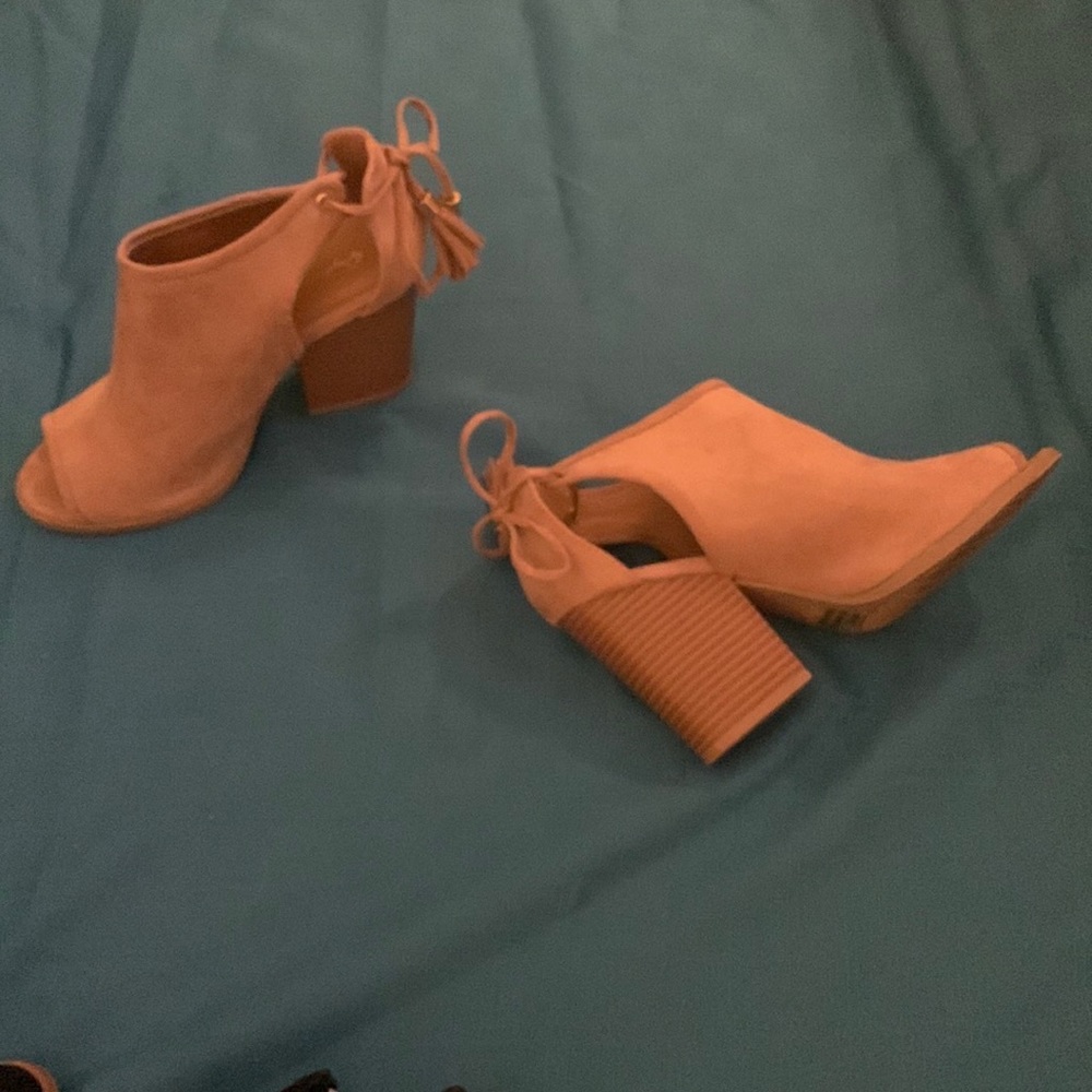 CUPID ANKLE BOOTS — Tan, Comfy, “Suede”, Pre-loved. 
SIZE 6.5 but fits like 7.5